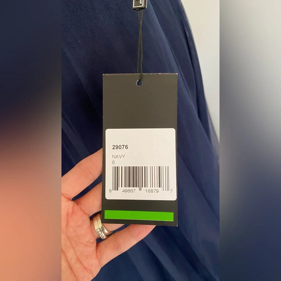 NWT La Femme Illusion A-Line Tulle Ballgown Navy Size 6 - Picture 16 of 16